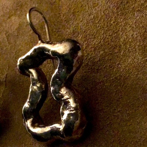 TOUS DESIGNER BEAR STERLING SILVER EARRINGS - Picture 2 of 3